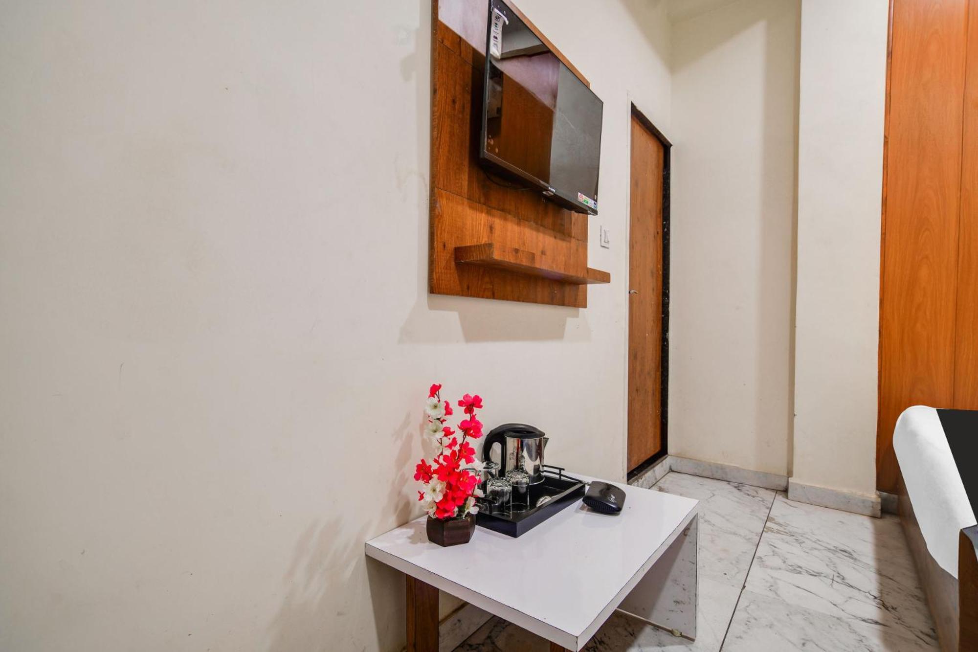 Hotel O Ujjain Near Hari Fatak Экстерьер фото