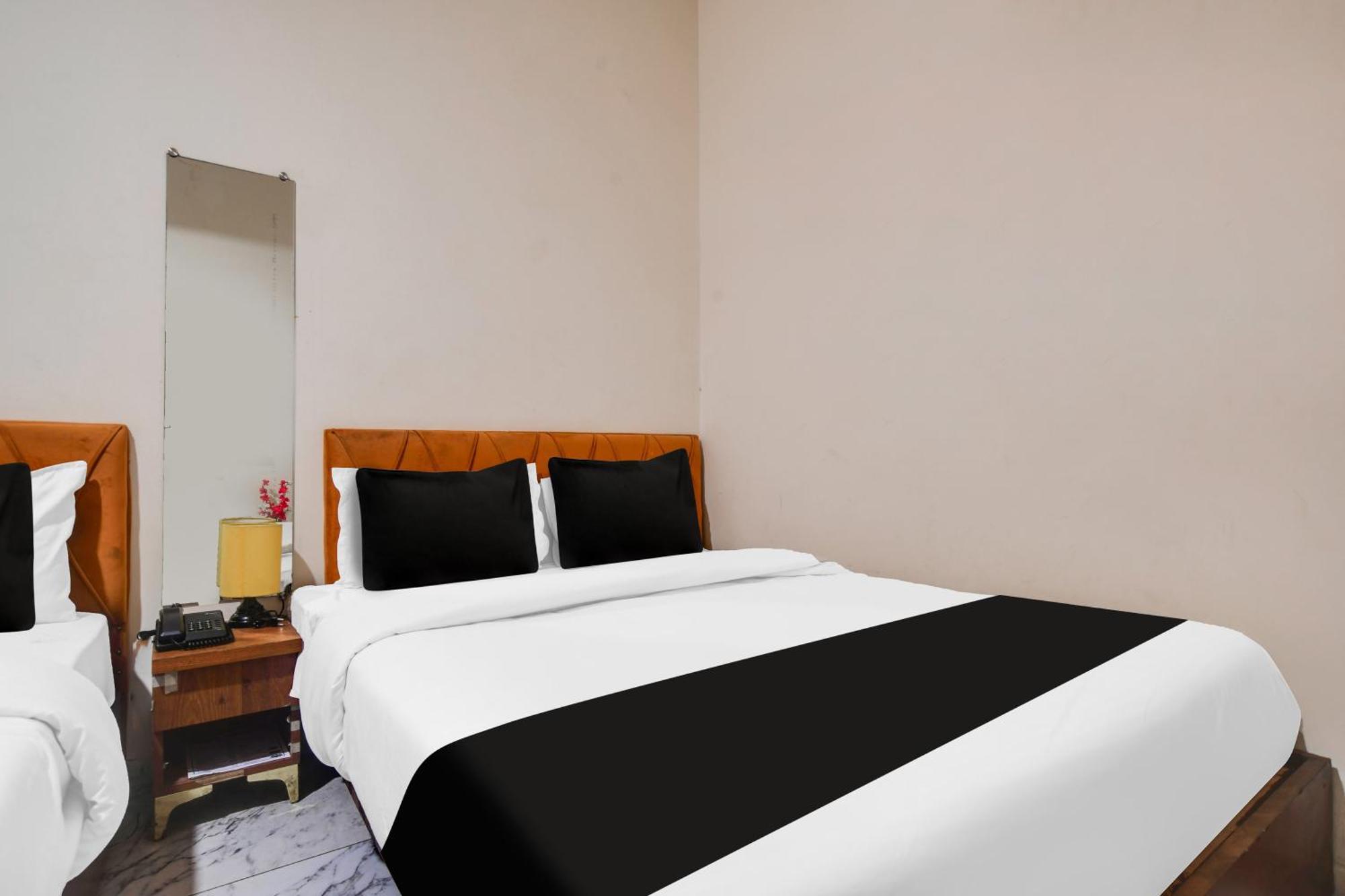 Hotel O Ujjain Near Hari Fatak Экстерьер фото